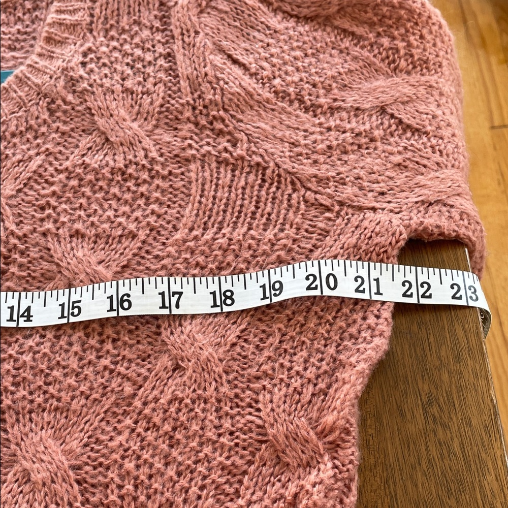 Elegant Cable Knit Sweater - Rose - Picture 3 of 4